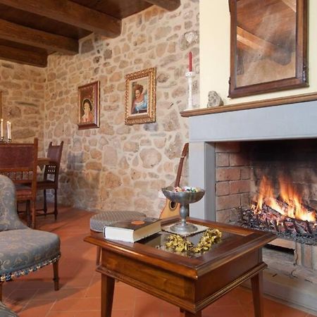 פופי Villa Liz Tuscany, Private Pool, Hot Tub, Property Fenced, Pets Allowed מראה חיצוני תמונה