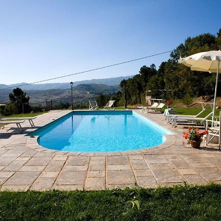 פופי Villa Liz Tuscany, Private Pool, Hot Tub, Property Fenced, Pets Allowed מראה חיצוני תמונה