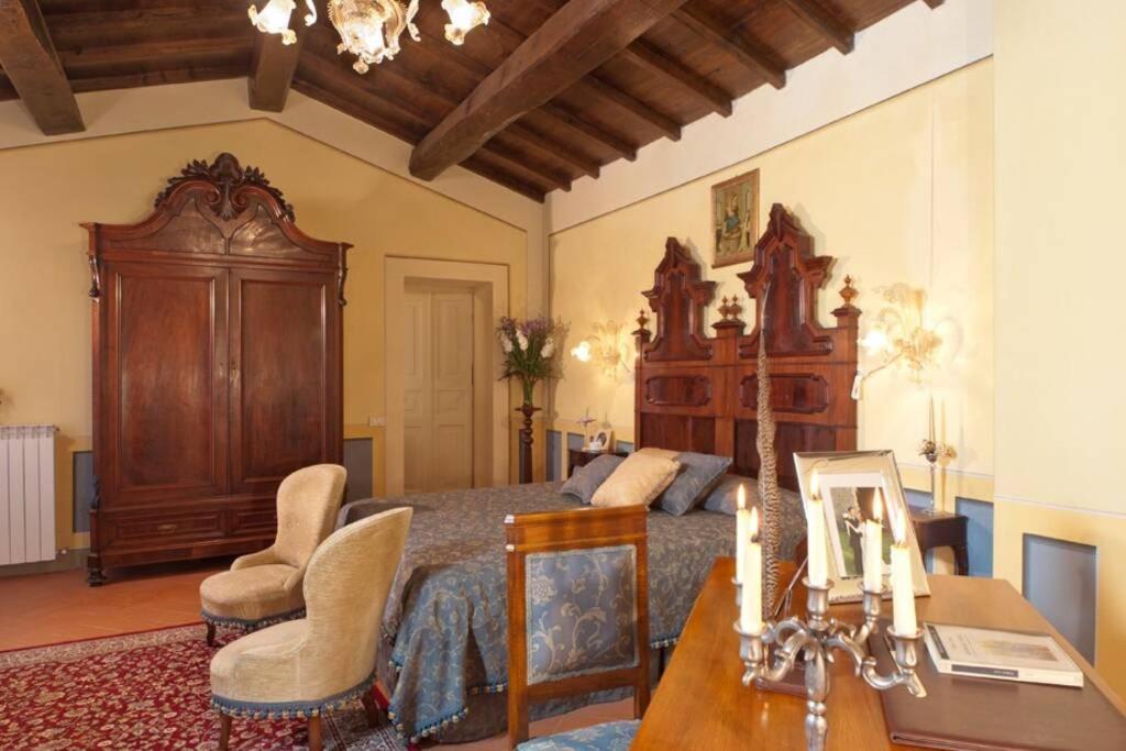 פופי Villa Liz Tuscany, Private Pool, Hot Tub, Property Fenced, Pets Allowed מראה חיצוני תמונה