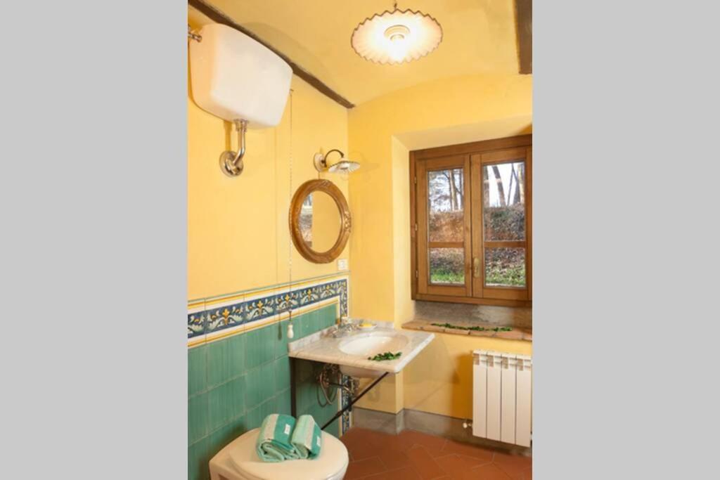 פופי Villa Liz Tuscany, Private Pool, Hot Tub, Property Fenced, Pets Allowed מראה חיצוני תמונה